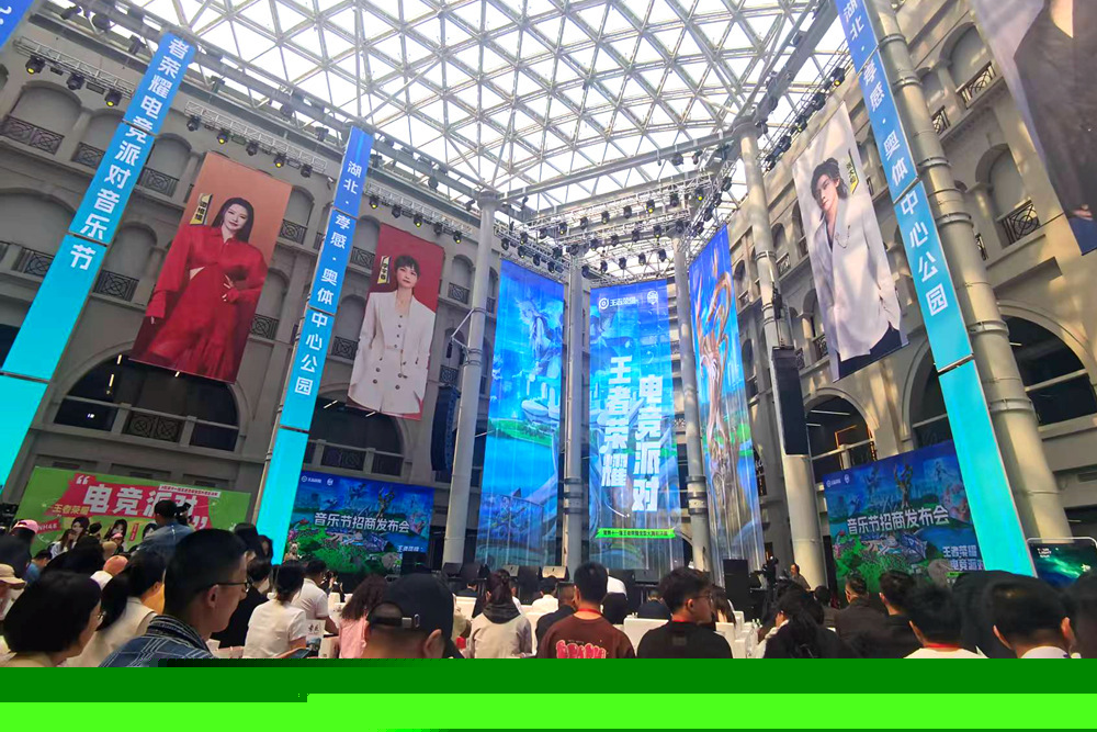 Top Esports 发布新赛季阵容：从此刻开始，闪耀在另一边，所有 Top Esports 成员已准备就绪